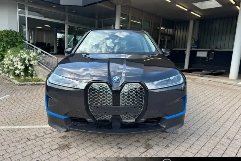 BMW iX din 2023 cu 49.000 km - oferta BMW106220 - foto 1