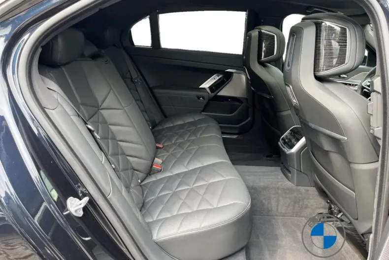 BMW 740 din 2024 cu 18.588 km - oferta BMW106221 - foto 17