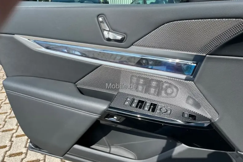 BMW 740 din 2024 cu 28.805 km - oferta BMW106222 - foto 11