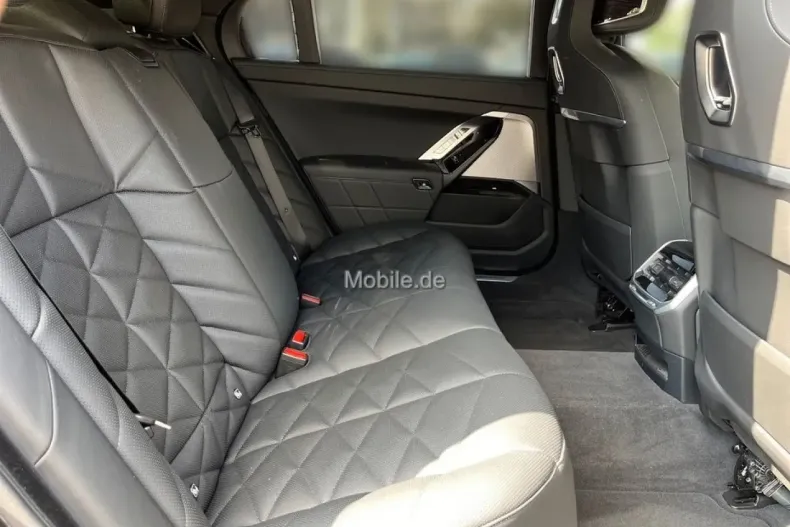 BMW 740 din 2024 cu 28.805 km - oferta BMW106222 - foto 17