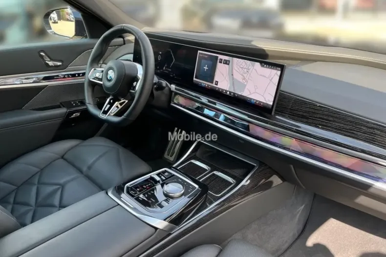 BMW 740 din 2024 cu 28.805 km - oferta BMW106222 - foto 18