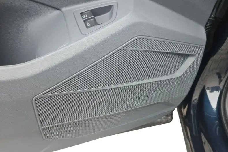 Volkswagen Touareg din 2023 cu 3.766 km - oferta VOL106225 - foto 11