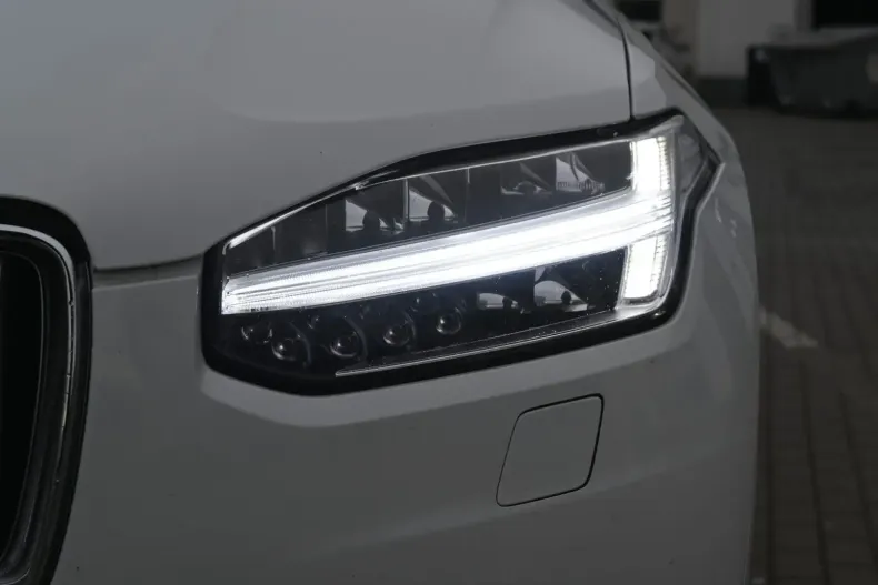 Volvo XC90 din 2021 cu 32.126 km - oferta VOL106234 - foto 10