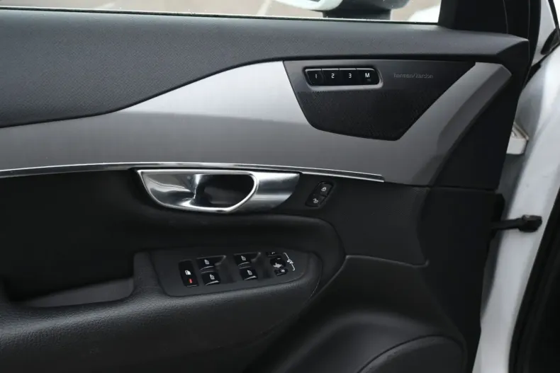 Volvo XC90 din 2021 cu 32.126 km - oferta VOL106234 - foto 16