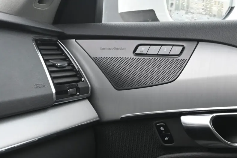 Volvo XC90 din 2021 cu 32.126 km - oferta VOL106234 - foto 23