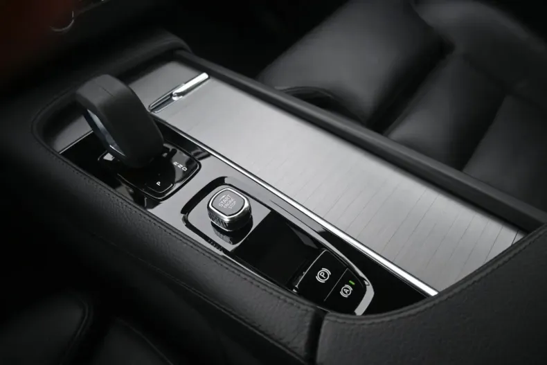 Volvo XC90 din 2021 cu 32.126 km - oferta VOL106234 - foto 25