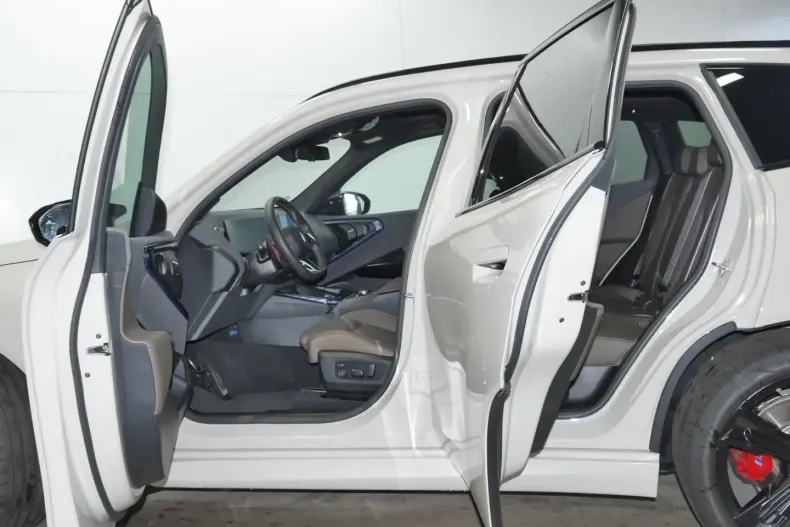 BMW X3 M50 din 2024 cu 6.500 km - oferta BMW106235 - foto 3