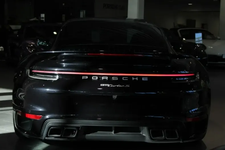 Porsche 911 din 2023 cu 18.000 km - oferta POR106240 - foto 4