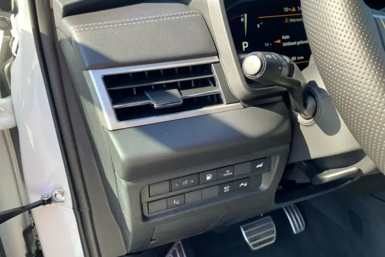 Mitsubishi Outlander din 2025 cu 4.000 km - oferta MIT106243 - foto 15