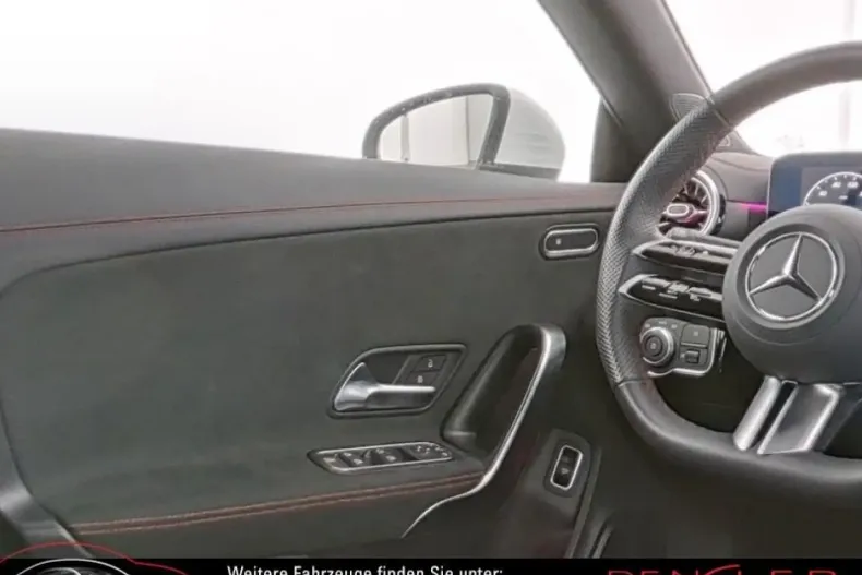 Mercedes-Benz CLA 180 din 2024 cu 24.615 km - oferta MER106247 - foto 5