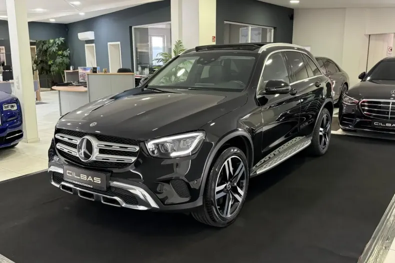 Mercedes-Benz GLC 300 din 2020 cu 59.950 km - oferta MER106248 - foto 2
