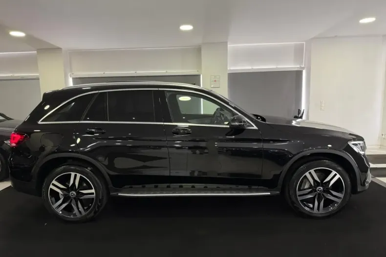 Mercedes-Benz GLC 300 din 2020 cu 59.950 km - oferta MER106248 - foto 5