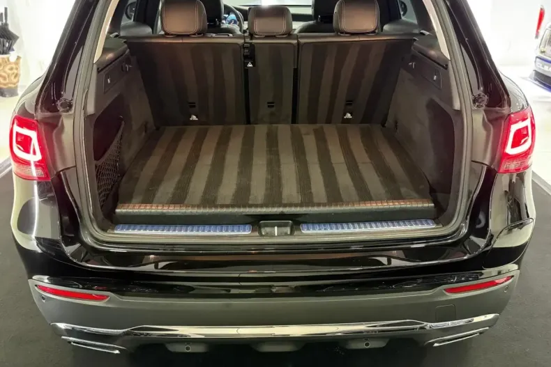 Mercedes-Benz GLC 300 din 2020 cu 59.950 km - oferta MER106248 - foto 7