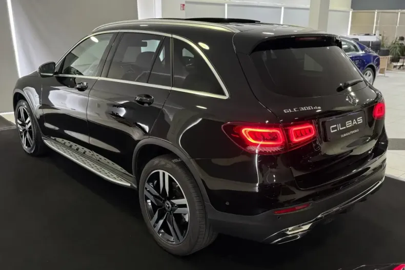 Mercedes-Benz GLC 300 din 2020 cu 59.950 km - oferta MER106248 - foto 8