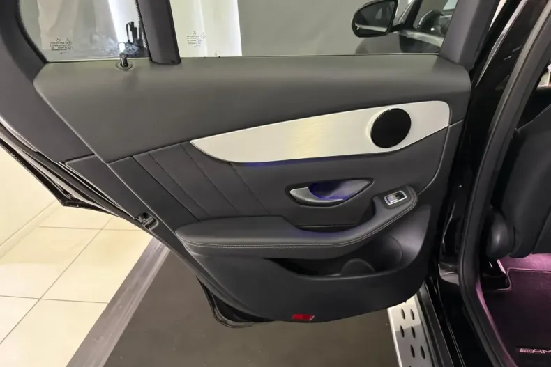 Mercedes-Benz GLC 300 din 2020 cu 59.950 km - oferta MER106248 - foto 18