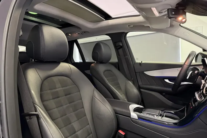 Mercedes-Benz GLC 300 din 2020 cu 59.950 km - oferta MER106248 - foto 25