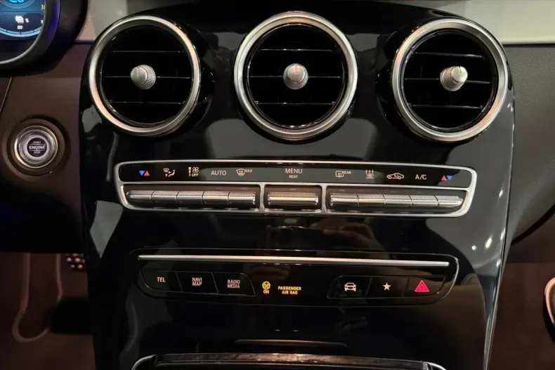 Mercedes-Benz GLC 300 din 2020 cu 59.950 km - oferta MER106248 - foto 28