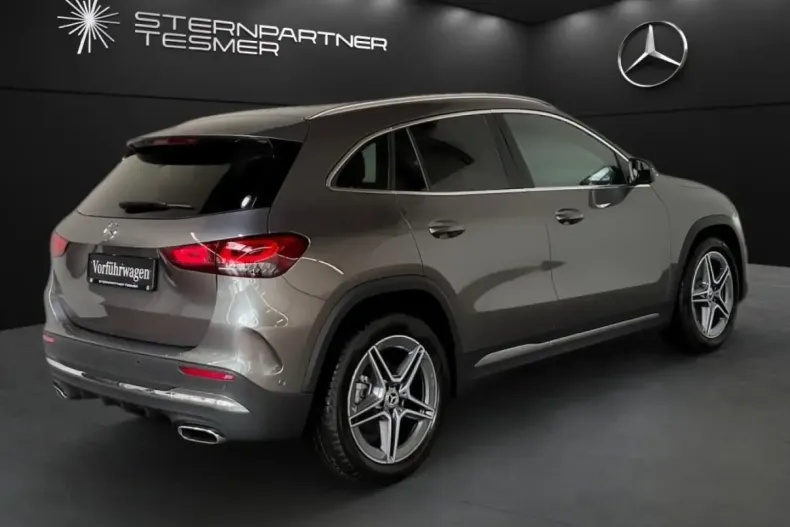 Mercedes-Benz GLA 200 din 2023 cu 32.227 km - oferta MER106254 - foto 3