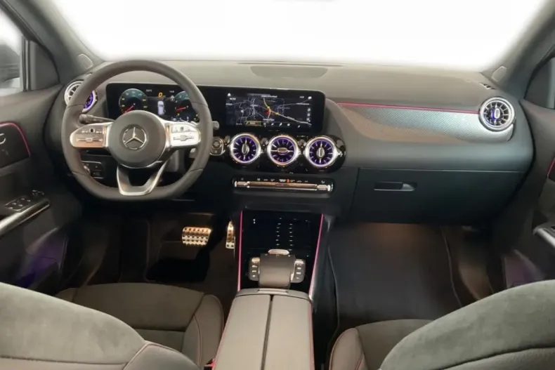 Mercedes-Benz GLA 200 din 2023 cu 32.227 km - oferta MER106254 - foto 7