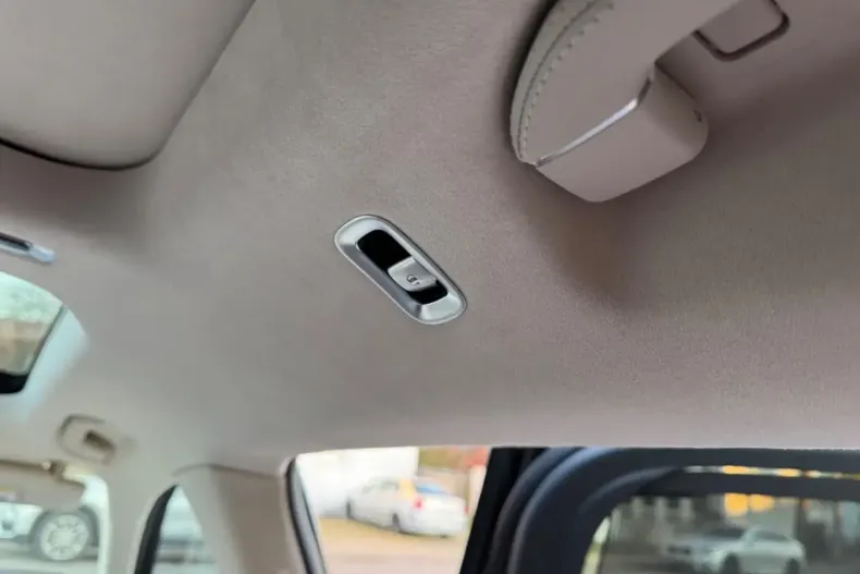 Mercedes-Benz S 580 din 2025 cu 22 km - oferta MER106257 - foto 8