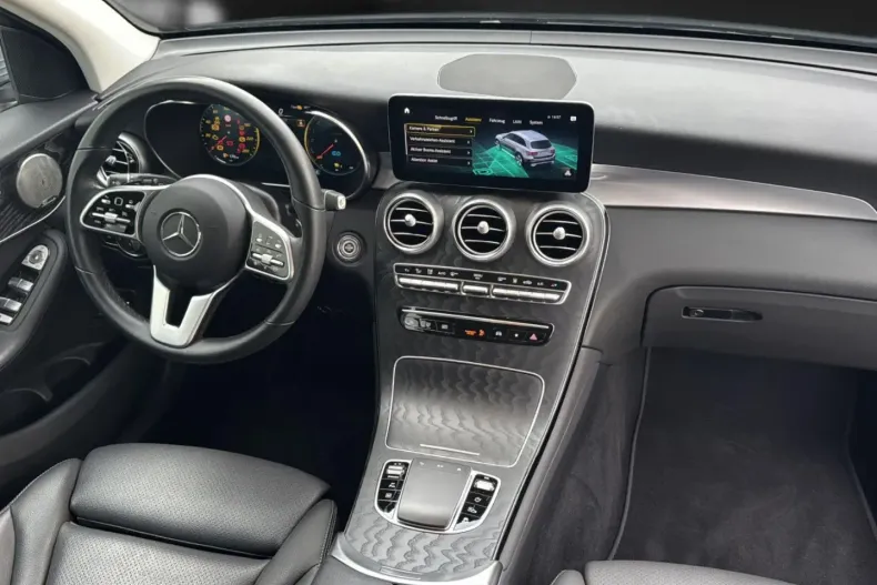 Mercedes-Benz GLC 300 din 2021 cu 56.106 km - oferta MER106264 - foto 13