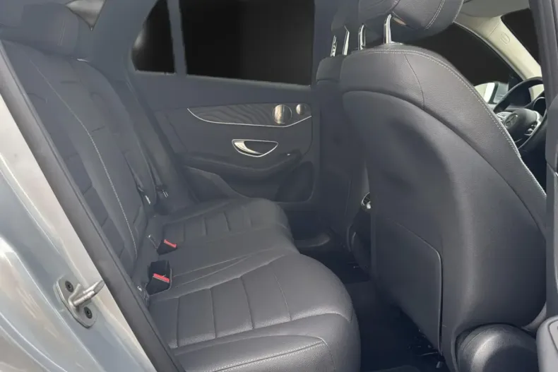 Mercedes-Benz GLC 300 din 2021 cu 56.106 km - oferta MER106264 - foto 17