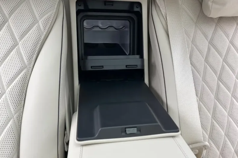 Mercedes-Benz S 580 din 2025 cu 22 km - oferta MER106265 - foto 23