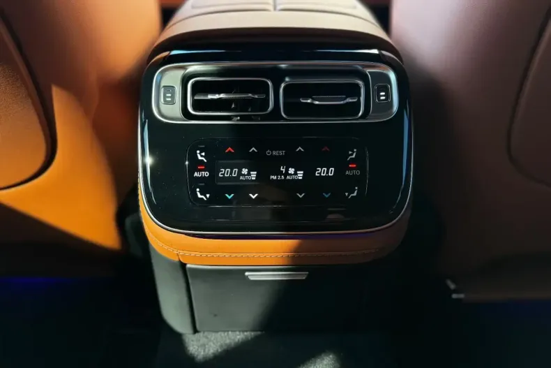 Mercedes-Benz S 580 din 2025 cu 15 km - oferta MER106275 - foto 11