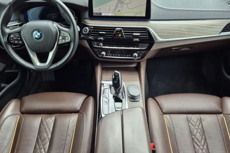 BMW 545 din 2025 cu 76.591 km - oferta BMW106281 - foto 4