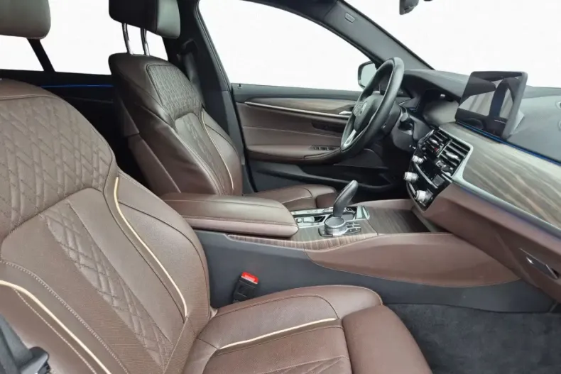 BMW 545 din 2025 cu 76.591 km - oferta BMW106281 - foto 7