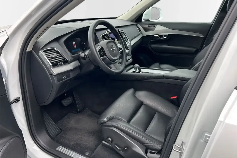 Volvo XC90 din 2023 cu 37.800 km - oferta VOL106288 - foto 10