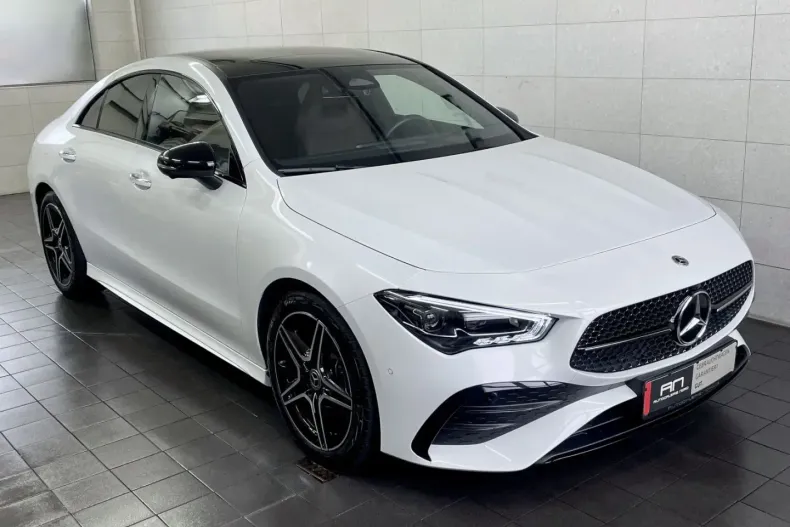 Mercedes-Benz CLA 180 din 2024 cu 10.000 km - oferta MER106299 - foto 3