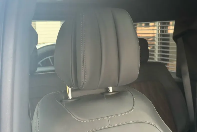 Mercedes-Benz G 500 din 2023 cu 11.200 km - oferta MER106304 - foto 13