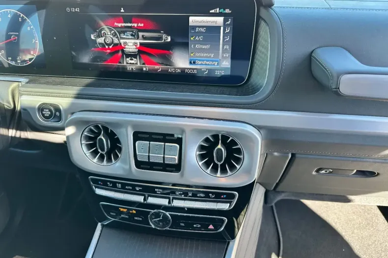 Mercedes-Benz G 500 din 2023 cu 10.000 km - oferta MER106306 - foto 18