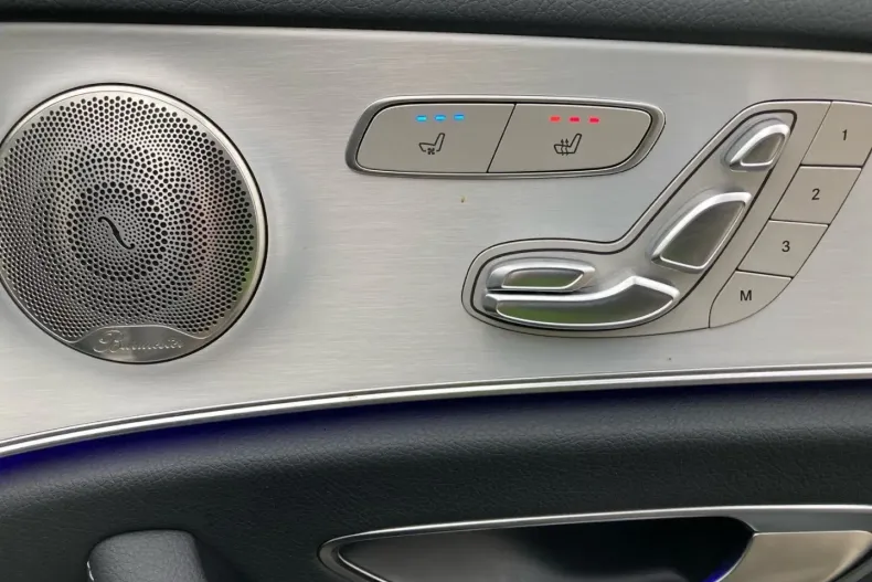 Mercedes-Benz E 300 din 2021 cu 54.057 km - oferta MER106313 - foto 7