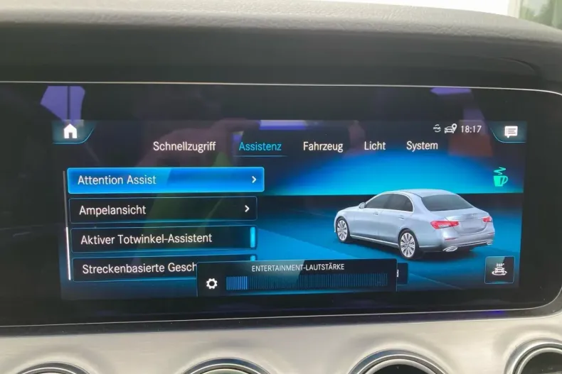 Mercedes-Benz E 300 din 2021 cu 54.057 km - oferta MER106313 - foto 19