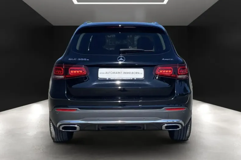 Mercedes-Benz GLC 300 din 2021 cu 29.607 km - oferta MER106318 - foto 10