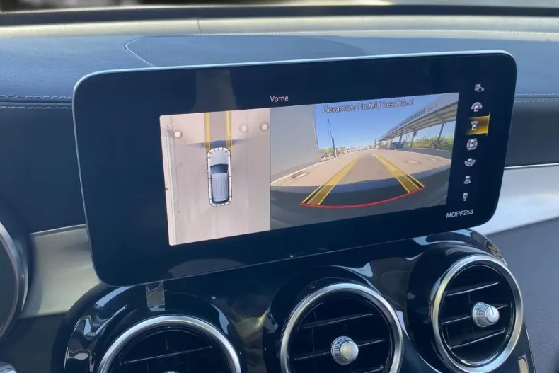 Mercedes-Benz GLC 300 din 2021 cu 29.607 km - oferta MER106318 - foto 21