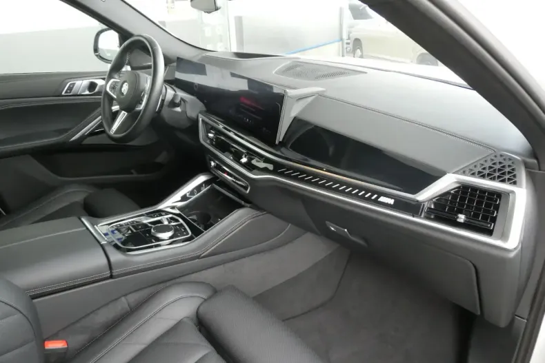 BMW X6 M60 din 2024 cu 29.899 km - oferta BMW106339 - foto 12