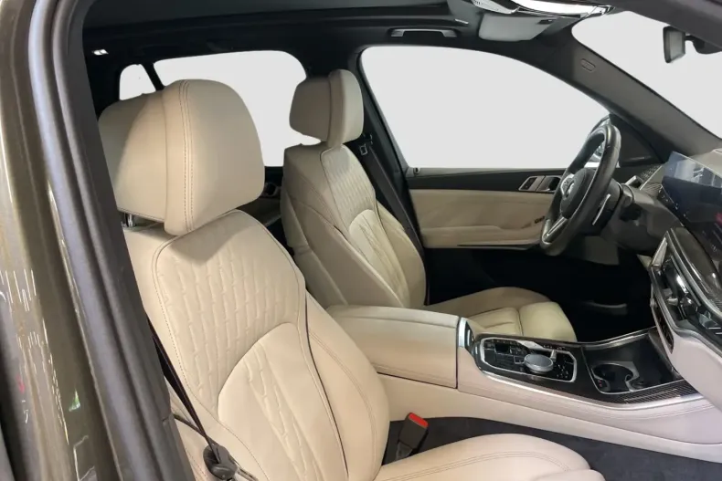 BMW X5 M60 din 2024 cu 17.749 km - oferta BMW106349 - foto 8