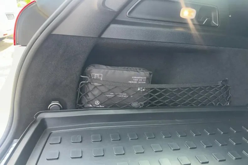 Mercedes-Benz GLE 400 din 2024 cu 7.000 km - oferta MER106357 - foto 12