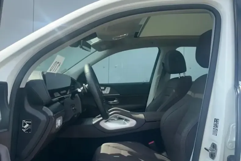 Mercedes-Benz GLE 400 din 2024 cu 7.000 km - oferta MER106357 - foto 14