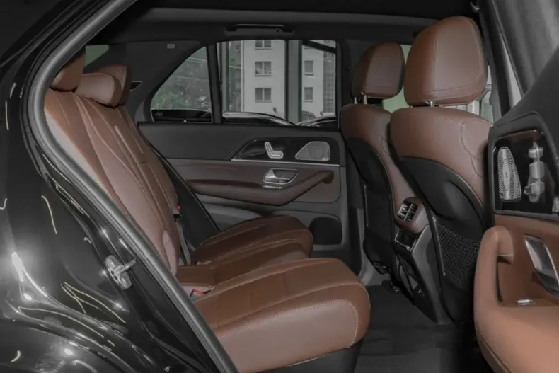 Mercedes-Benz GLE 300 din 2024 cu 19.758 km - oferta MER106358 - foto 9