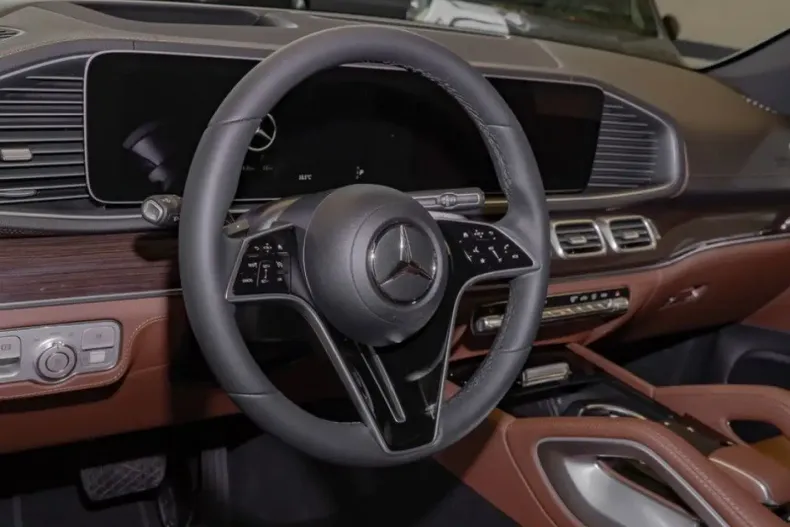 Mercedes-Benz GLE 300 din 2024 cu 19.758 km - oferta MER106358 - foto 11