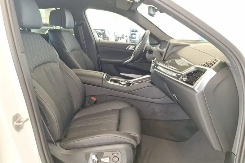 BMW X6 din 2024 cu 9.900 km - oferta BMW106362 - foto 11