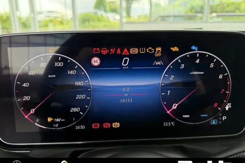 Mercedes-Benz CLE 200 din 2024 cu 16.200 km - oferta MER106365 - foto 12