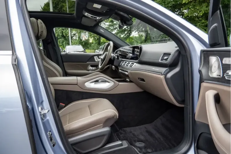 Mercedes-Benz GLE 450 din 2024 cu 18.591 km - oferta MER106366 - foto 3