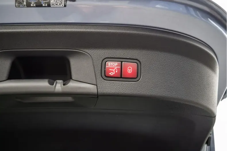 Mercedes-Benz GLE 450 din 2024 cu 18.591 km - oferta MER106366 - foto 29