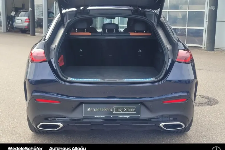 Mercedes-Benz GLC 200 din 2024 cu 13.602 km - oferta MER106370 - foto 7