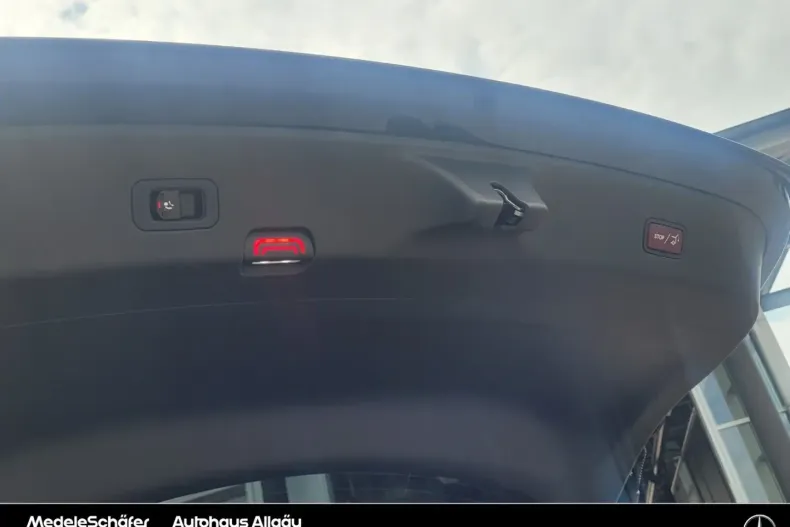 Mercedes-Benz GLC 200 din 2024 cu 13.602 km - oferta MER106370 - foto 8